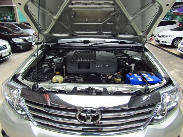 Toyota fortuner 2.5G Turbo 2013/ออโต้ รูปที่ 3